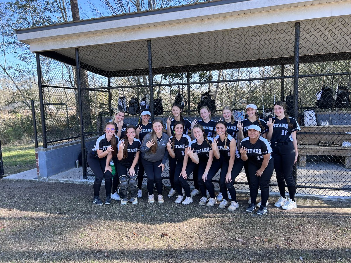 Lakeshore High Softball (@lhstitansb) on Twitter photo We played todays away game against Pearl River in honor of Ponchatoula softball. We are sending prayers your way!💚 <a href="/PHSGreenWaveSB/">PHS Lady Wave Softball</a> #fightlike3 We played todays away game against Pearl River in honor of Ponchatoula softball. We are sending prayers your way!💚 <a href="/PHSGreenWaveSB/">PHS Lady Wave Softball</a> #fightlike3
