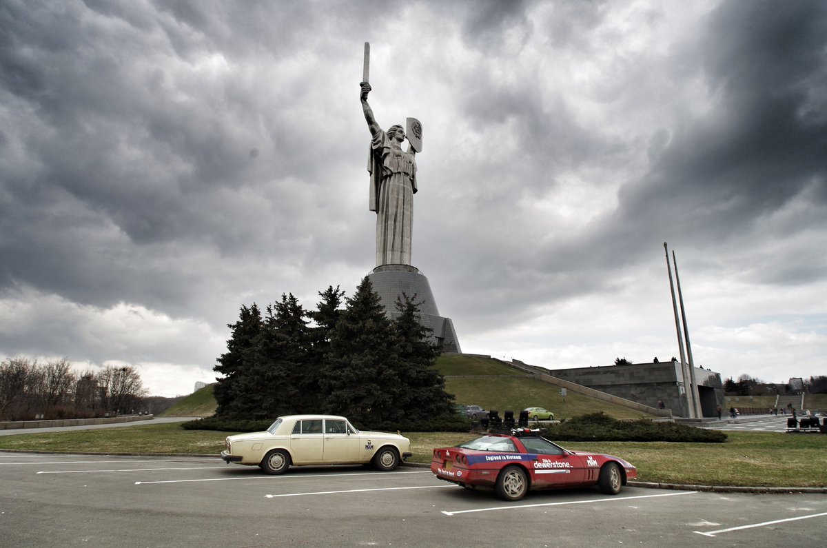 Pub2Pub_Ben's tweet photo. Storm clouds building over the Defence of the Motherland Monument, Kyiv 🇺🇦

Photo taken during the V8Nam Expedition, 2013

#kyiv #Ukraine️ #rollsroyce #corvette #GivePeaceAChance #classiccars https://t.co/ifZpHXTmJZ