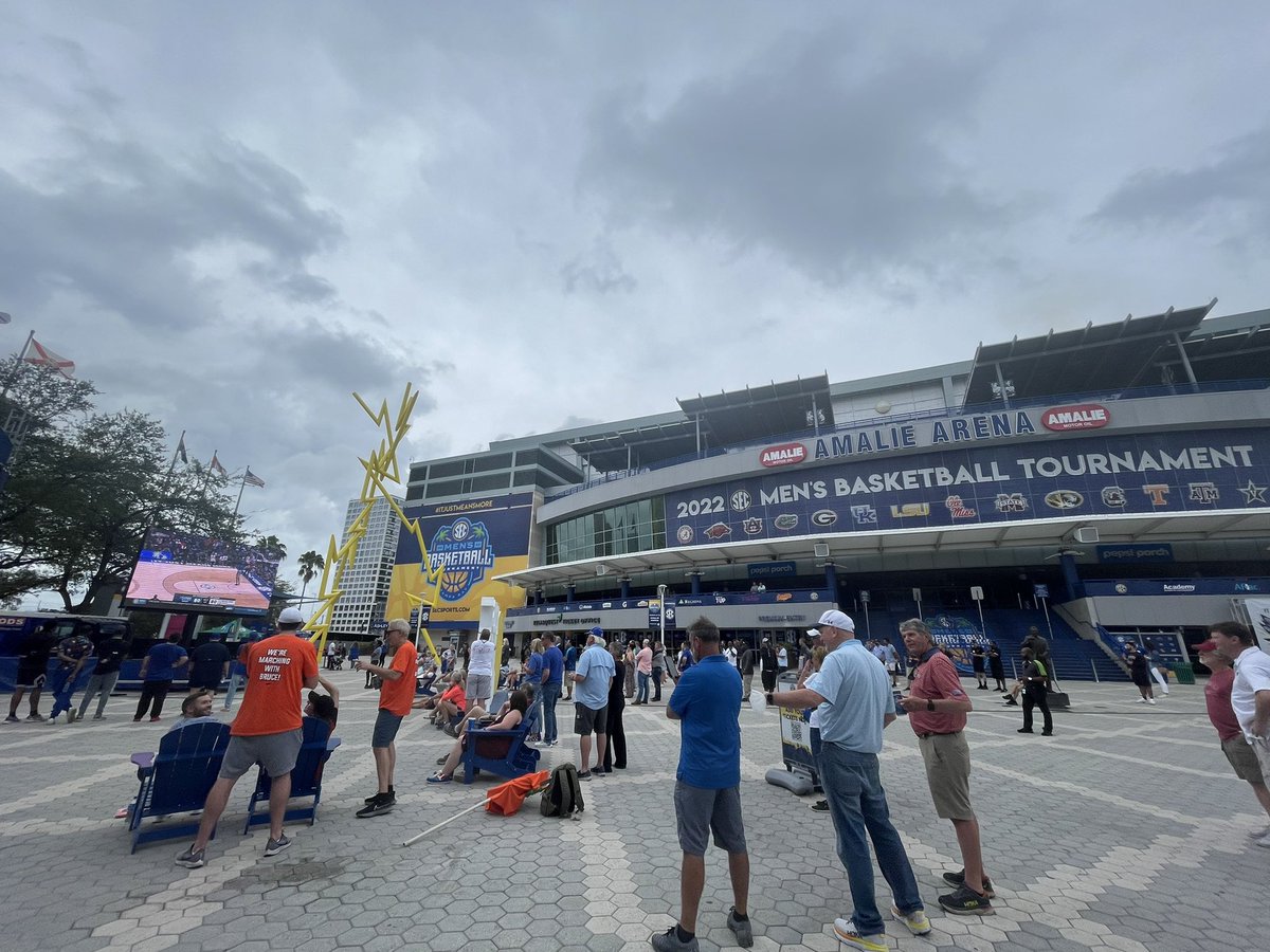 Escape_Beyond's tweet photo. #secmensbasketball #tampa #amaliearena https://t.co/jBRyaM2x4d