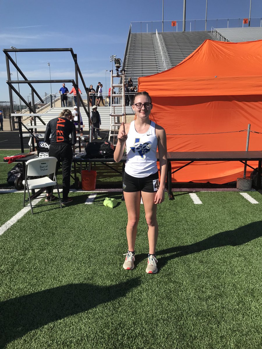 Emma Wilson takes 1st place in the 3200 at the Bearcat Relays in Aledo!  Way to go Emma!  ⁦<a href="/emsisdathletics/">EMS ISD Athletics</a>⁩ ⁦<a href="/boswellhs/">Boswell High School</a>⁩ ⁦@boswellpioneer1⁩