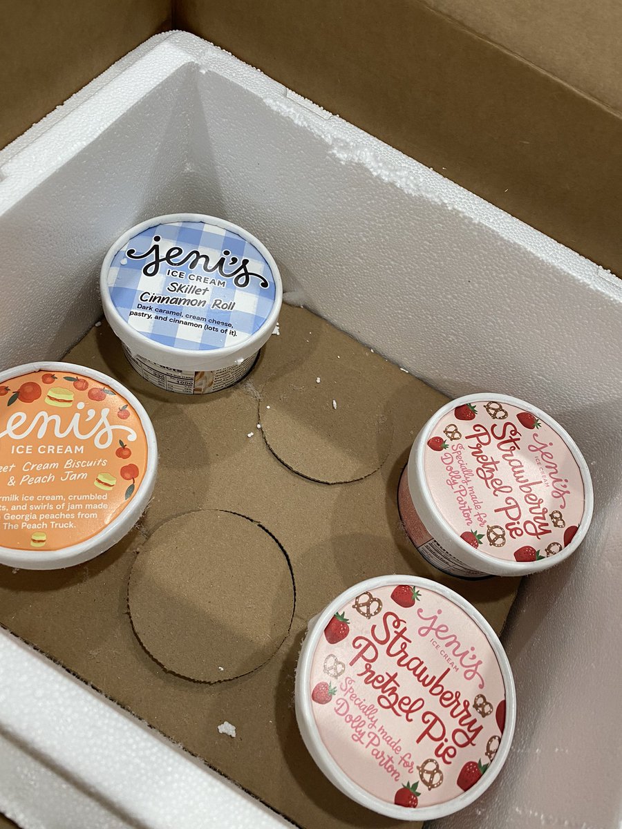 a2nurse99's tweet image. special delivery TO ME. i suppose i’ll share some @jenisicecreams with @Blitz_y and the #blitzlets