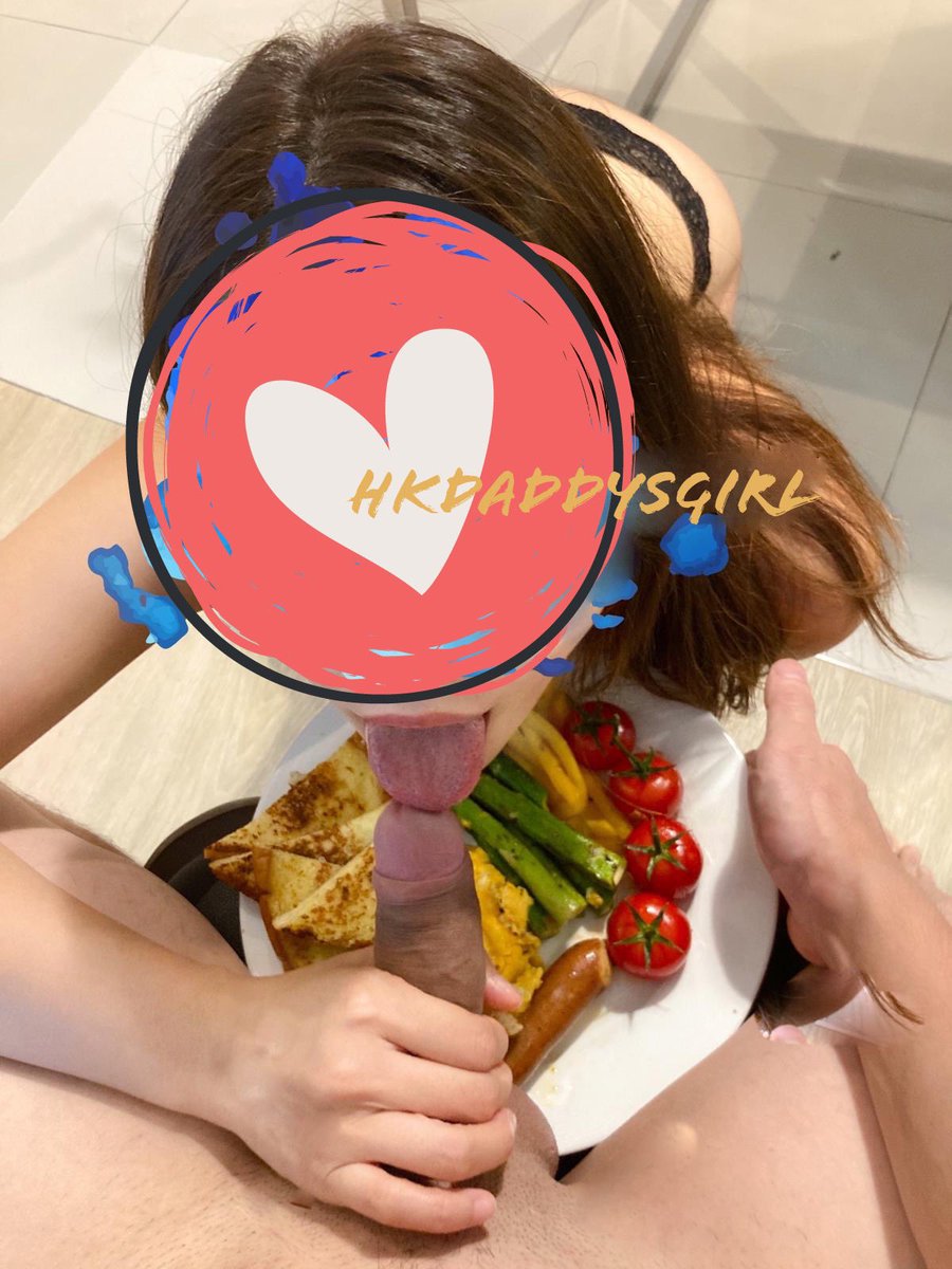 HkDaddysGirl's tweet photo. #COVID19 Day 2 
喉嚨痛吞唔到嘢食😩
尋晚淨係食咗好少嘢食
好肚餓🤕

講嘢聲好難聽,又食唔到野
我想快啲好返plz

好掛住呢個早餐😋
你會唔會過嚟煮俾我食呀?😘

#Retweet💕=自動抽獎🎁
鍾意就share啦

#HkDaddysGirl🇭🇰
#香港女仔
#香港人 
#港式早餐 https://t.co/30BIvoG8t2