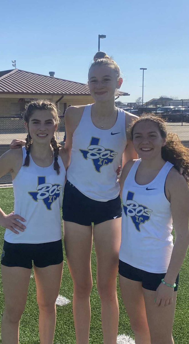 Lola Deane takes 1st place, Grace Pineda takes 2nd place, and Ella Cushman 6th place.  They ran the 3200 at the Bearcat Relays in Aledo!  ⁦<a href="/emsisdathletics/">EMS ISD Athletics</a>⁩ ⁦<a href="/boswellhs/">Boswell High School</a>⁩ ⁦@boswellpioneer1⁩