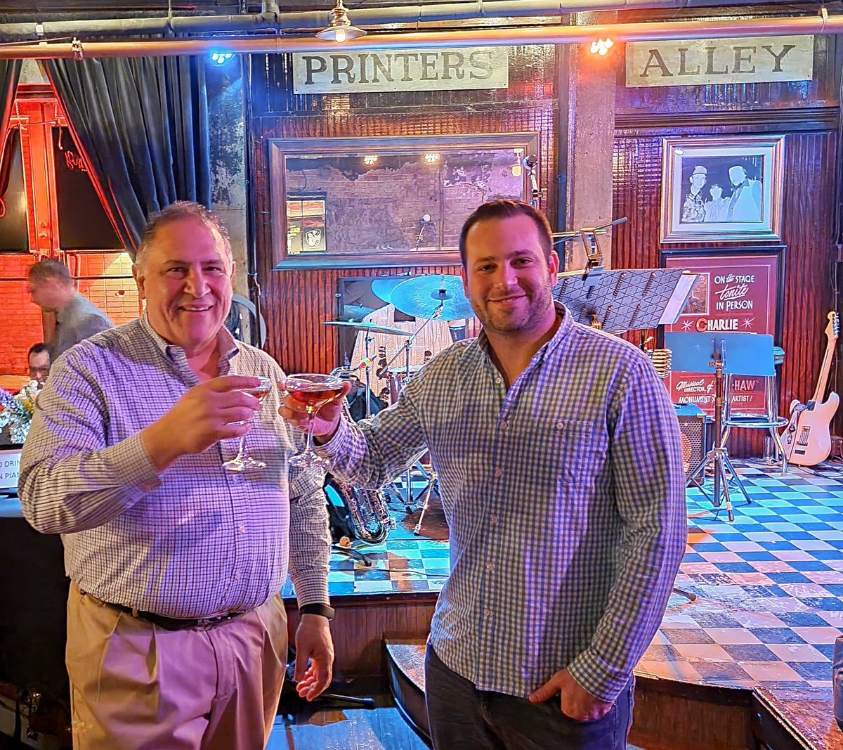 One down, many more to go! Cheers to a successful trip in #nashville for #risenational2022. Now we are on to sunny #orlando for a full week of networking and meetings at #himss22 🍊 Will we see you there?