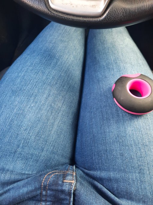 Work Vibe 😉 https://t.co/uqGj8mO9Qq