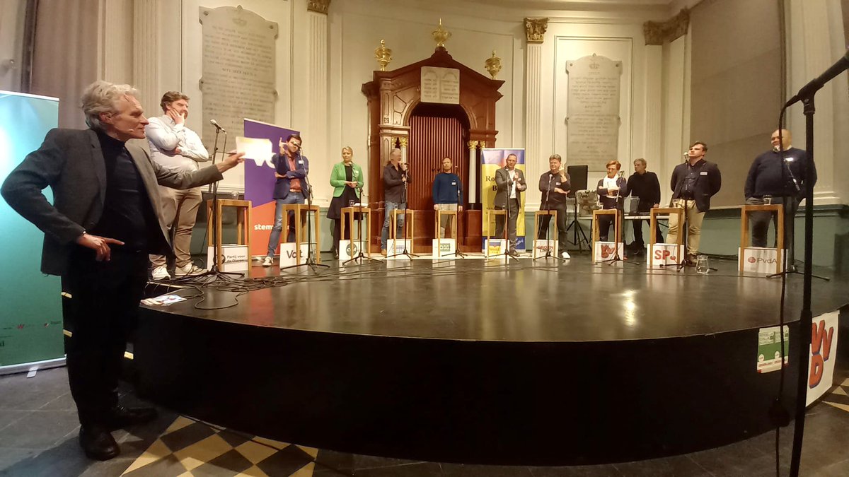 joep_mol's tweet photo. Vanavond voorzitter van het grote @BAI_DenBosch verkiezingsdebat  over de wooncrisis, energietransitie, duurzaam bouwen en integrale gebiedsontwikkeling. 
Ambitieuze plannen en principiële verschillen. Er valt wat te kiezen. Dus vier de democratie en ga stemmen op 16 maart! https://t.co/B6AodtQ31F