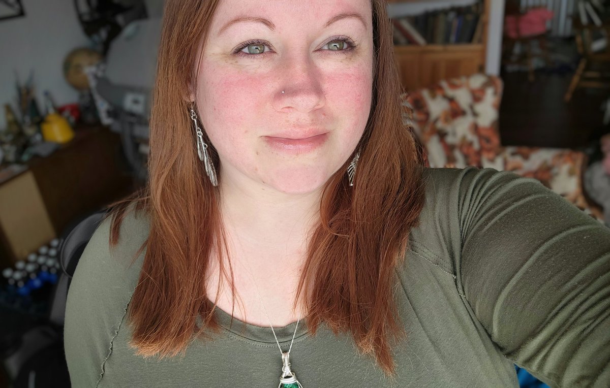 caiteeecat's tweet photo. I'm liking how I look today. https://t.co/1uvAOkhayp