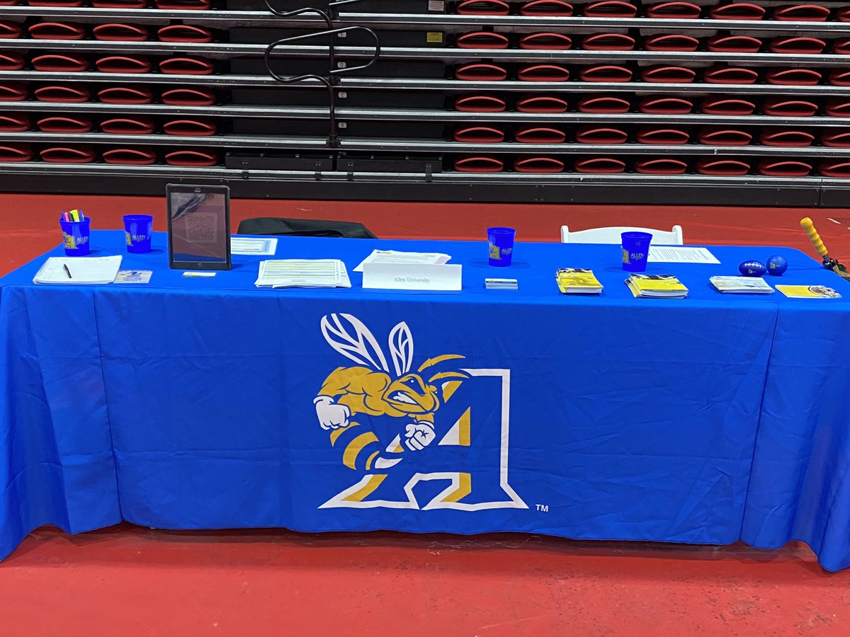 CoachMikeHayde's tweet photo. Ready To Go In The 863 #Commit2AU @AllenUniv @auyellowjackets #AllYouCanImagine #R2G #D2HBCU https://t.co/iZsAtB109Z