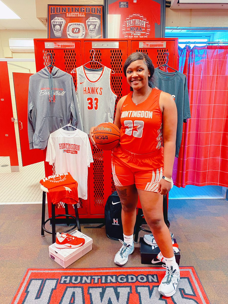 kadresha's tweet photo. After a great visit, I am blessed and honored to say that I've received an offer from @HCHawksWBB #GoHawks @coachwill1_ @CACCnorth_wbb https://t.co/2egdvBiVFN