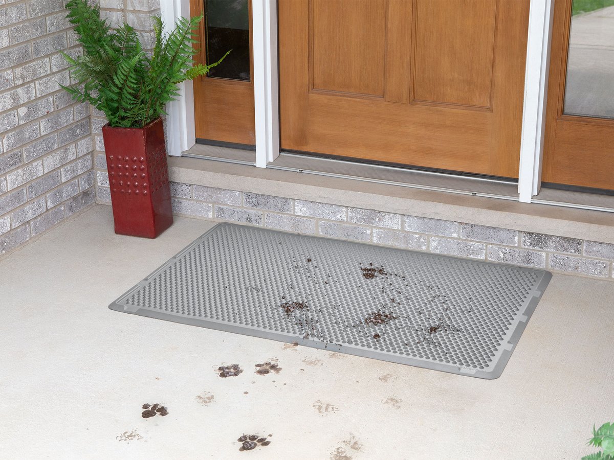 weathertechca's tweet photo. Dirt and mud stop here๐
#OutdoorMat #IndoorMat #WeatherTechCanada #WeatherTechHome https://t.co/0mBJNaeiwk