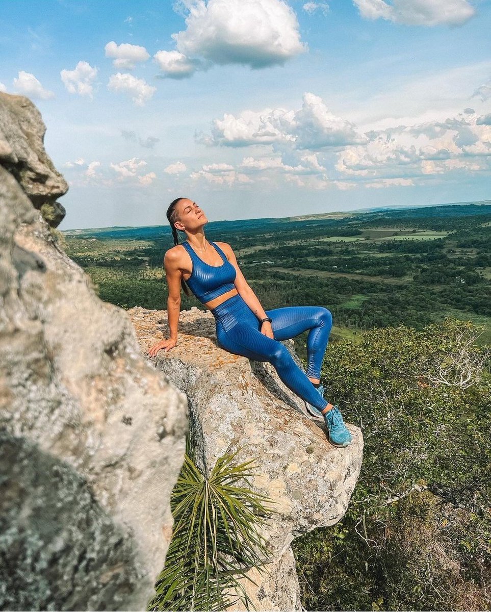 Cerro Naranjo - Piribebuy 
#Repost <a href="/nicolehuber90/">Nicole Huber</a>
#CheParaguay ⛰ 🇵🇾
