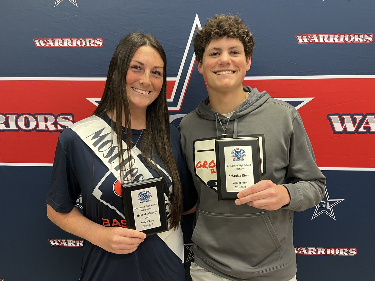 26hannahmurphy's tweet photo. Blessed to receive our Lady Warrior award today, as well as most respectful senior superlative! Flying by way too fast! #warriorsleadtheway https://t.co/1FUEcN1uJb