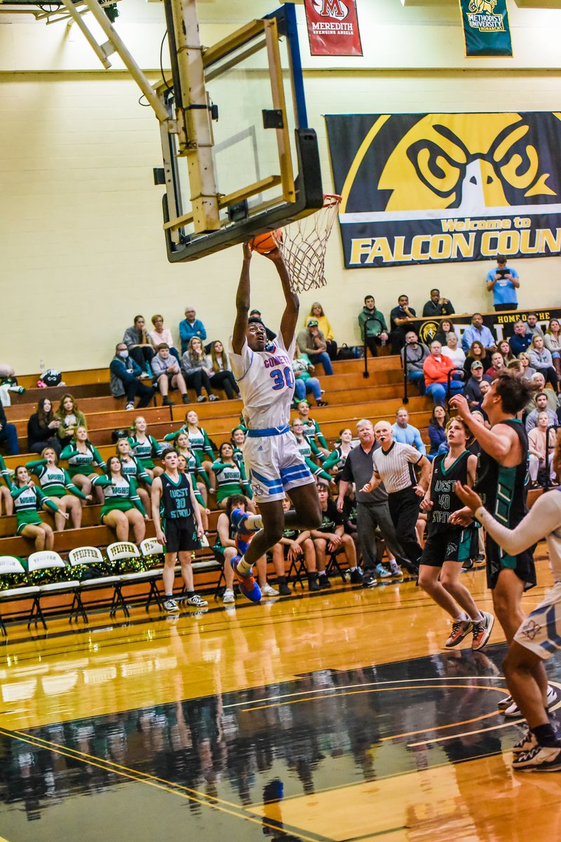 CometHoops's tweet photo. Congrats to Dyson Bell second team all district 8 and to Doug Smith third team all district 8 https://t.co/TznIdXE50j
