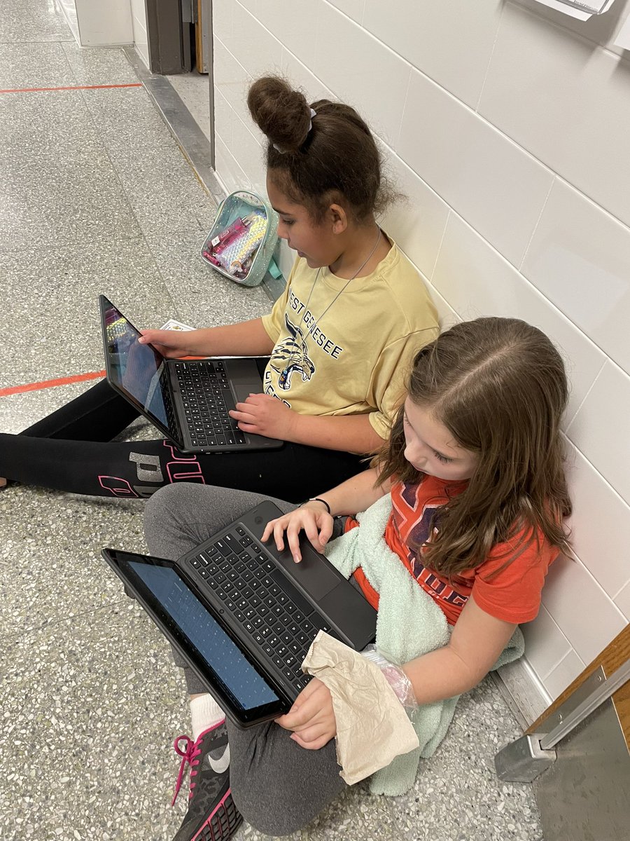 suealton6's tweet photo. Peer conferences fourth grade #reflectivediscourse #narrativewriting https://t.co/OTnAbMzzgU