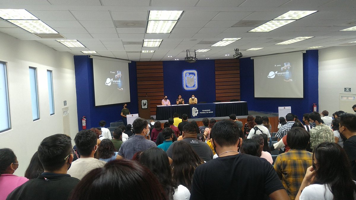 #Educación Llega al <a href="/TecNM_Cancun/">@TecNM_Cancun</a> el programa  #EmprendeYoTeApuesto del Instituto de la juventud de Quintana Roo... La generación de ideas de negocios y proyectos para los jóvenes son estimulados con premios de hasta $185,000 #Innovación #ModeloDeNegocios #Pitch entre otros...