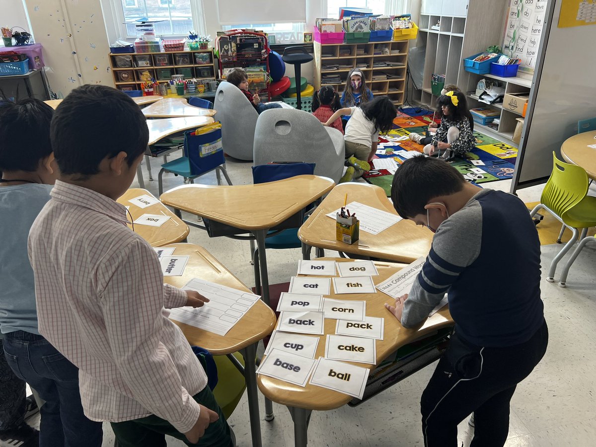 MsTattoli's tweet image. Teamwork makes the dream work! #WEEworktogether @WeehawkenTSD @McginleyIsabel