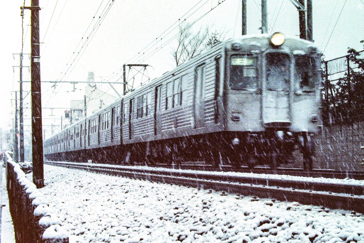 yoshi_aki555's tweet photo. 3/11なのでTS311台車の東急6000系を。
#東急 #東急電鉄 #東京急行 #大井町線 #6000系 #戸越公園 #ts311 https://t.co/5VRbnNNgHM