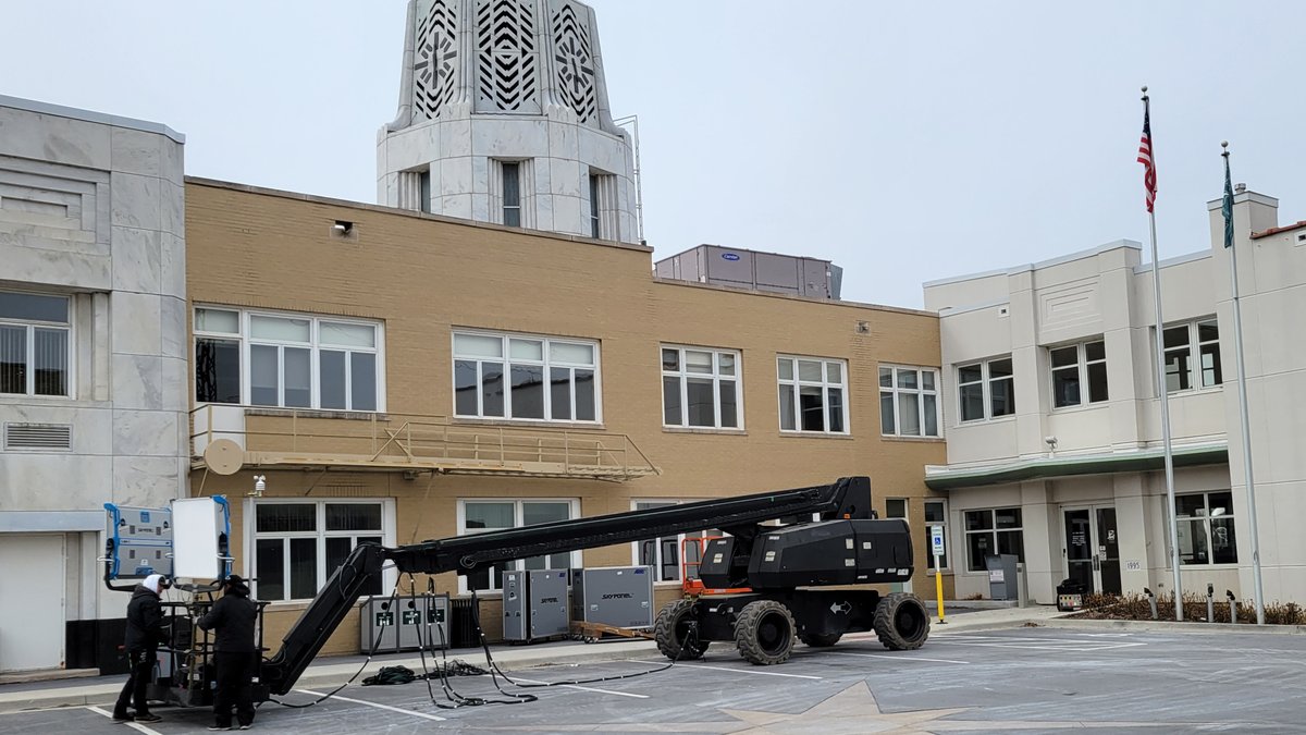 cityofStCharles's tweet photo. #StCharlesIL is getting ready for its close up!
#Netflix #LightsCameraAction https://t.co/UgVma3Dbmk
