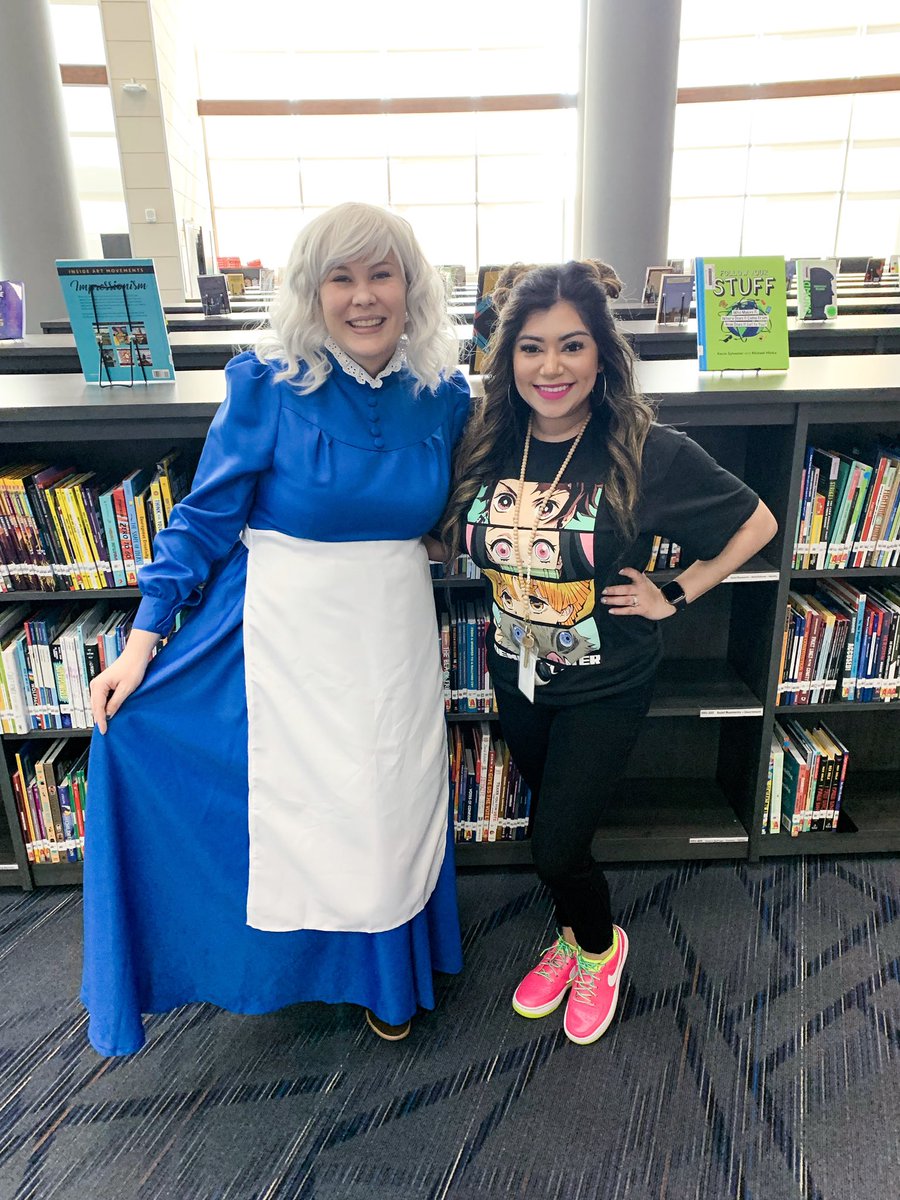 DecemberDJones's tweet photo. Anime day at @HaskettLibrary!! @ms_gruen worked hard for all the exciting activities planned out today and the students loved every minute of it!! @HaskettJH #wearehaskett #WeOfficiallyHaveAMangaSection https://t.co/EcPU7AoWHg
