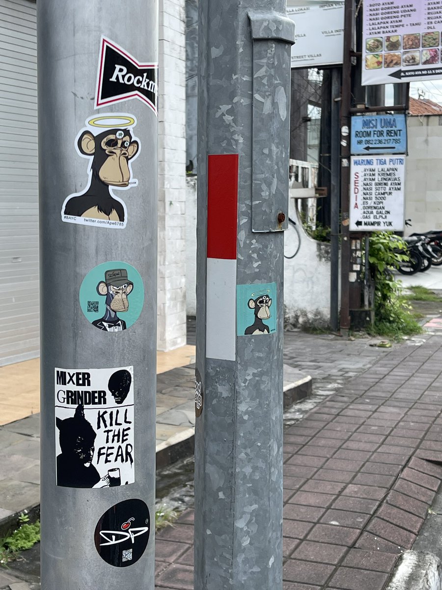 JayCesarCorrea's tweet photo. @eugenevirnik @Ape6785 @BoredApeYC You will find some more around Seminyak area! @Ape6785 @DinnerpartyNFT @BoredApeYC https://t.co/OYxBLDefrg