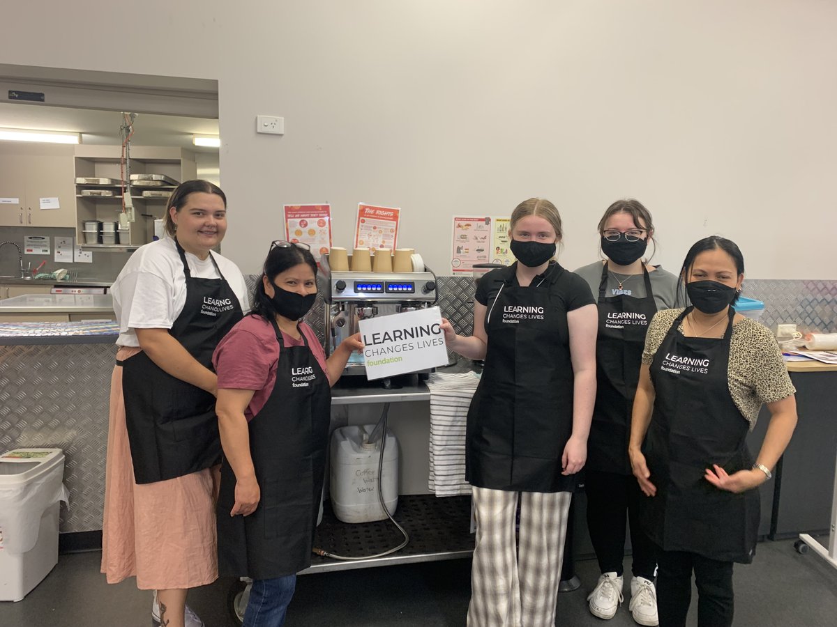 AdultLearningAu's tweet photo. Here's the new Perks Coffee crew learning the ropes at #HackhamWest Community Centre in Adelaide. They're practising customer service skills and building #literacy, #numeracy skills. The project is supported by our #LearningChanges LivesFoundation. https://t.co/zmldM2u6sL https://t.co/sn31WKJ8Yl
