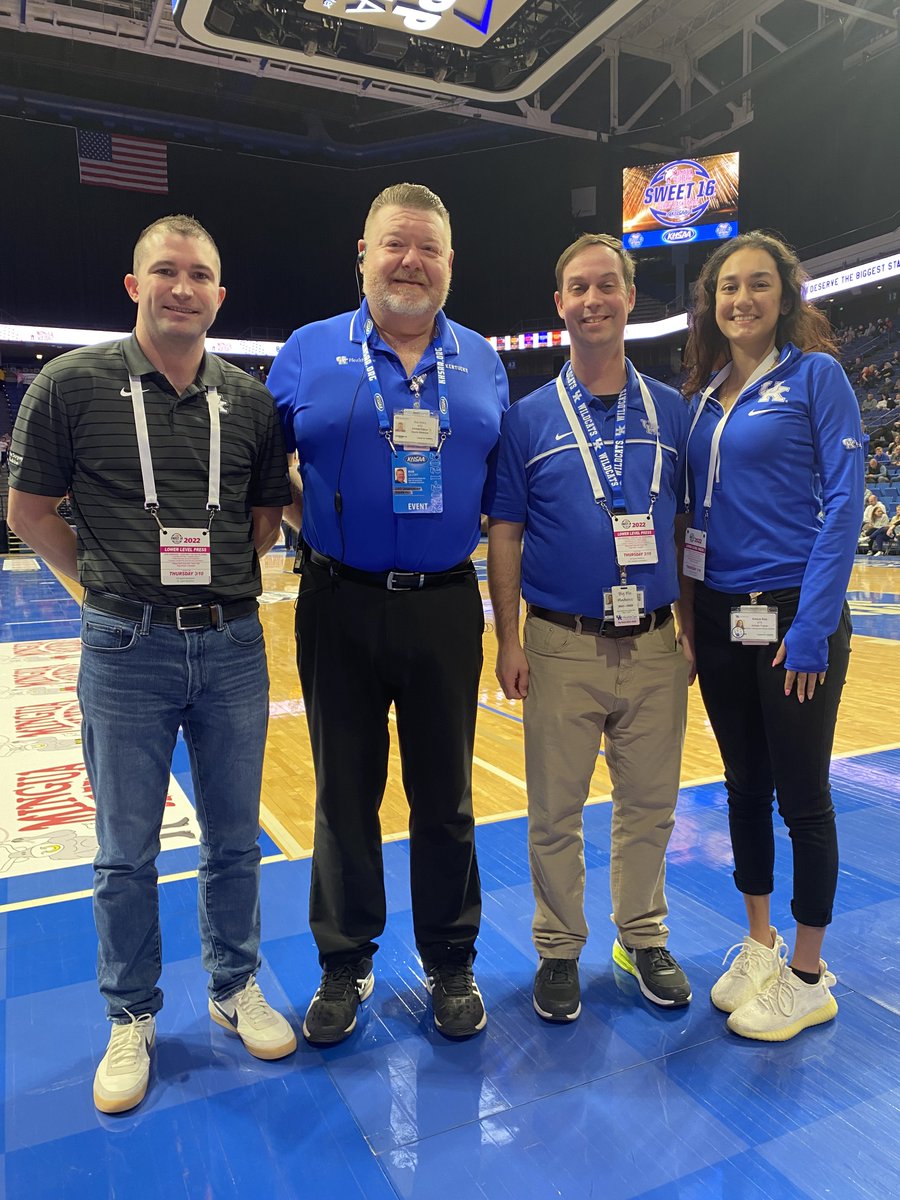 Keeping student-athletes on the court and healthy, thank you <a href="/uk_ortho/">UK Orthopaedic Surgery & Sports Medicine</a> and @uk_HealthCare for the athletic coverage. 2022 <a href="/minguabeefjerky/">Mingua Beef Jerky</a> KHSAA Girls' Sweet Sixteen® #KHSAASweet16