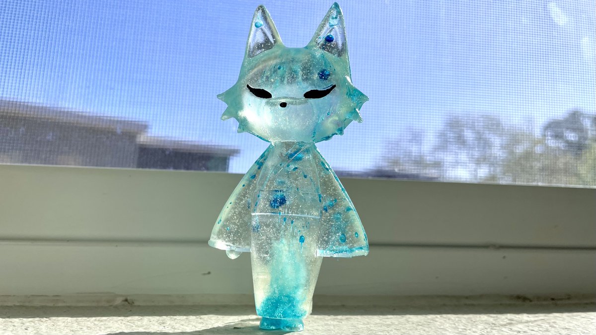 valorandvellum's tweet photo. Win this #Soonay miscast! It's missing a paw so it's the Skywalker edition. 😝 Simply follow me on Twitter and retweet to be entered to win. Must have a US address. Contest closes 3/12, 9am PT.

Don't forget to tune into my Twitch stream on 3/12, 11am PT! https://t.co/V9VHQ95NE8 https://t.co/eWj6i1uoBP