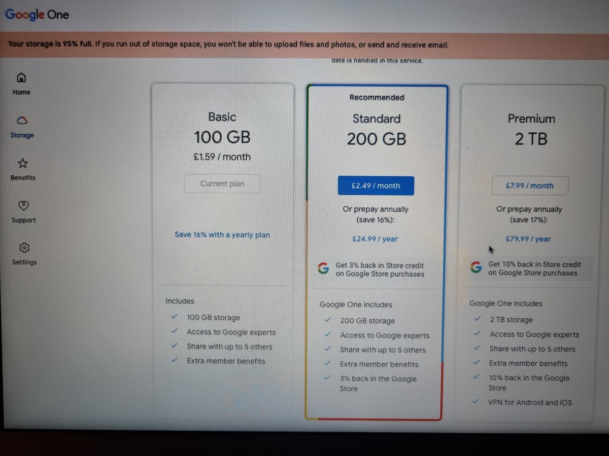 anamkh's tweet photo. Well... here's hoping I don't enter into Terabytes. I can already feel the digital clutter impending https://t.co/0cfEZER0MR