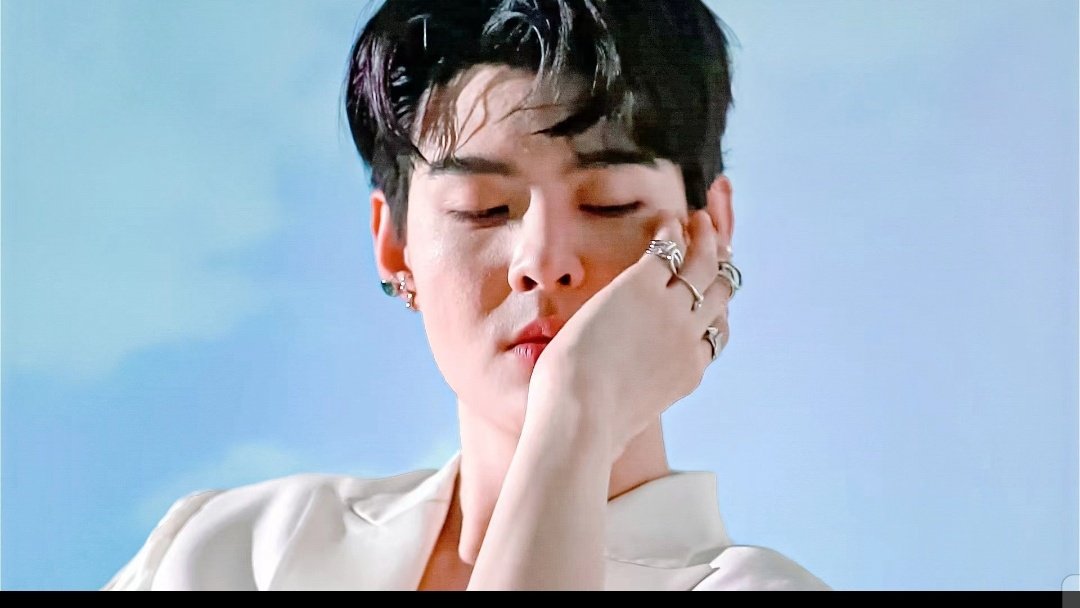 最远的你，是我最近的爱，尽我所能，爱你所有，早安～宝贝❤️❤️❤️