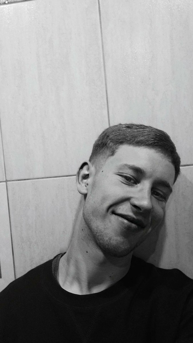 VictorPlatonov's tweet photo. Mood en el que quiero estar siempre: https://t.co/yG3KS4eL8D