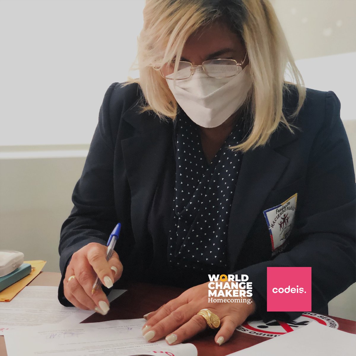codeisec's tweet photo. ¡Cada vez somos más trabajando para crear un cambio!
@HaciendoPanas se convierte en nuestro aliado para nuestro proyecto de emprendimiento e innovación social #WorldChangeMakersHomecoming con enfoque en migrantes mujeres y comunidad LGBTIQ+.
#SomosCodeis #Emprendedores https://t.co/RqxfOdEHK9