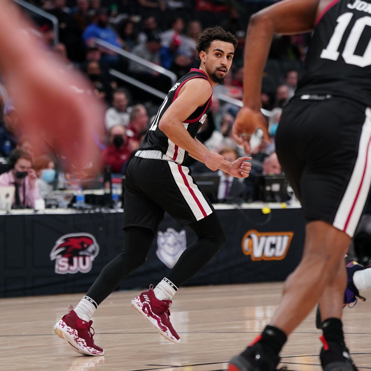 UMass Men's Basketball tweet media