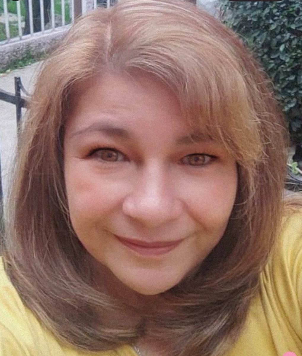Colegas en nuestro próximo🎙️programa🎧tendremos el honor de platicar con <a href="/rossyaguirredob/">Rossy Aguirre</a> gran actriz y directora mexicana así que los esperamos por la <a href="/lavoladoraradio/">La Voladora Radio</a> por el 97.3 FM📻 en la zona volcanes de Amecameca, Estado de México🇲🇽 o vía internet lavoladora.org 💻