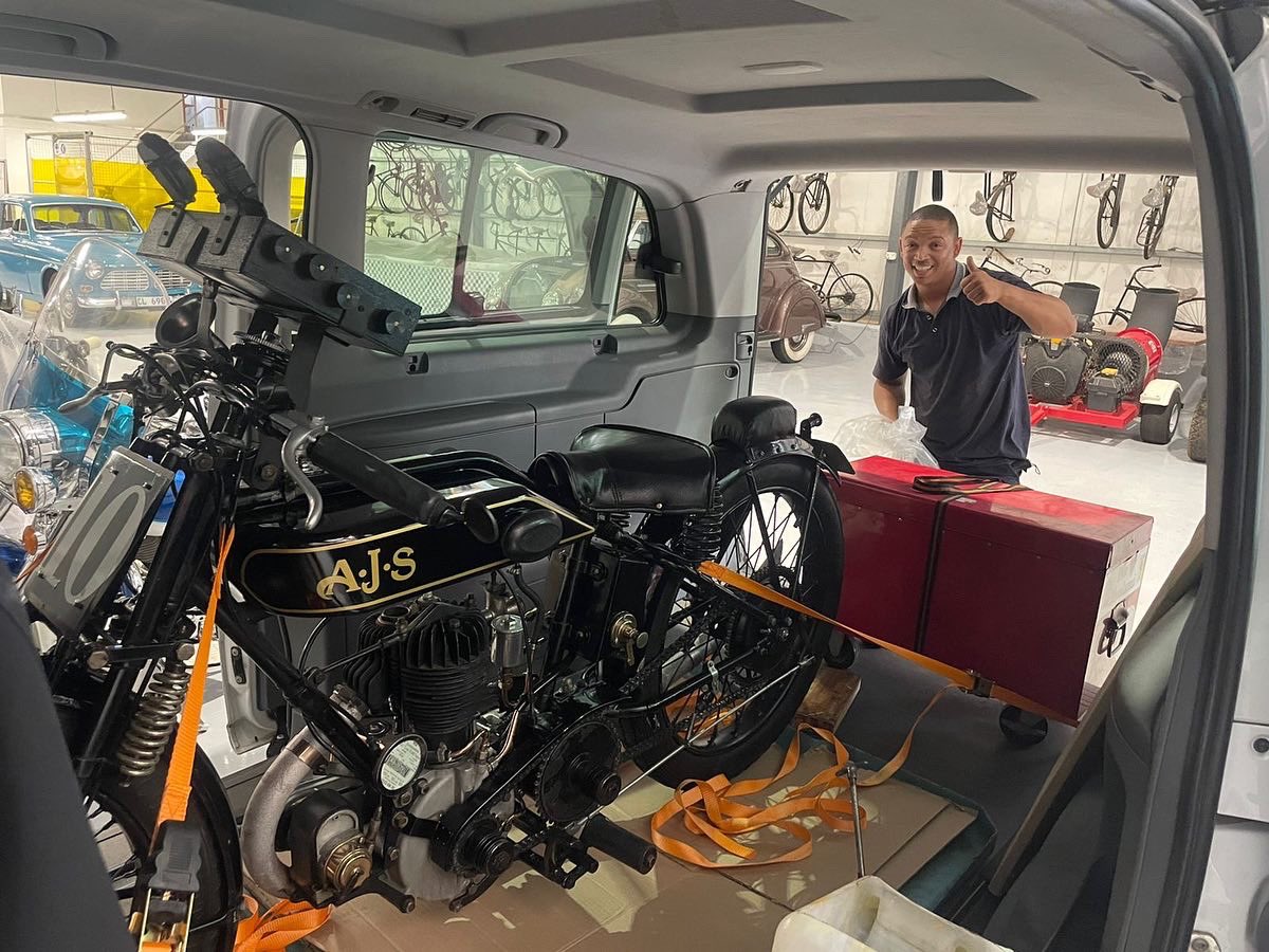 fmotormuseum's tweet photo. It's day 1 of the #djrun, with #FMM curator @Wayno131 off at 07:20 sharp this morning in 80th position on his AJS.
Our very own Wenstley has joined the long ride in tow, making sure Wayne crosses the finish line at the end of day 2 tomorrow.
#durbanjohannesburgrun https://t.co/7NUDwkgsxL