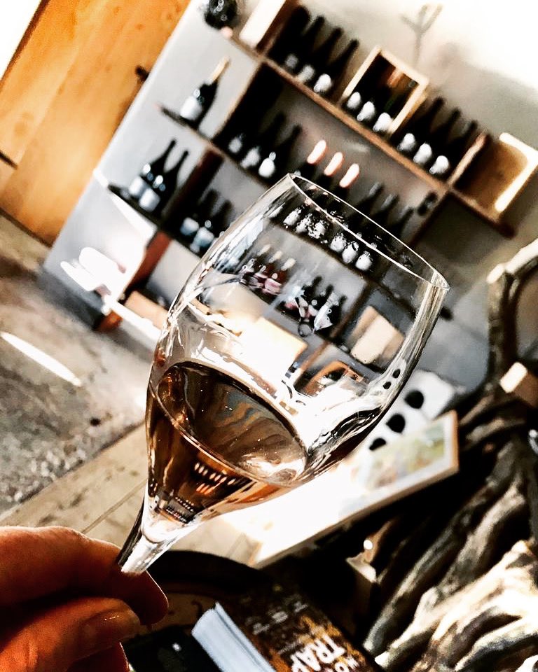 #FridayElevenses by <a href="/Zoom/">Zoom</a> 
&amp; other news

So, as somebody who I guess has spent a lot of time over the past year helping other people into jobs (some of them dream jobs), I'm very happy to confirm that I also have a new &amp; exciting role <a href="/LanghamWinery/">Langham Wine Estate</a> 

1/4