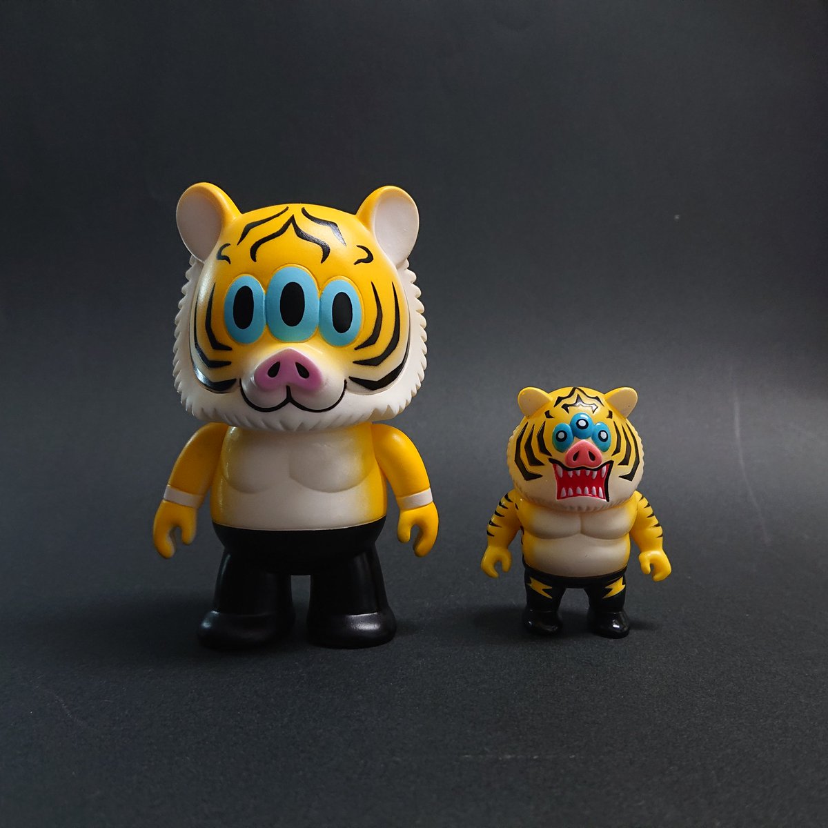 ブタイガー vs mini BUTIGER VAG レスラーシリーズのブタイガー再販