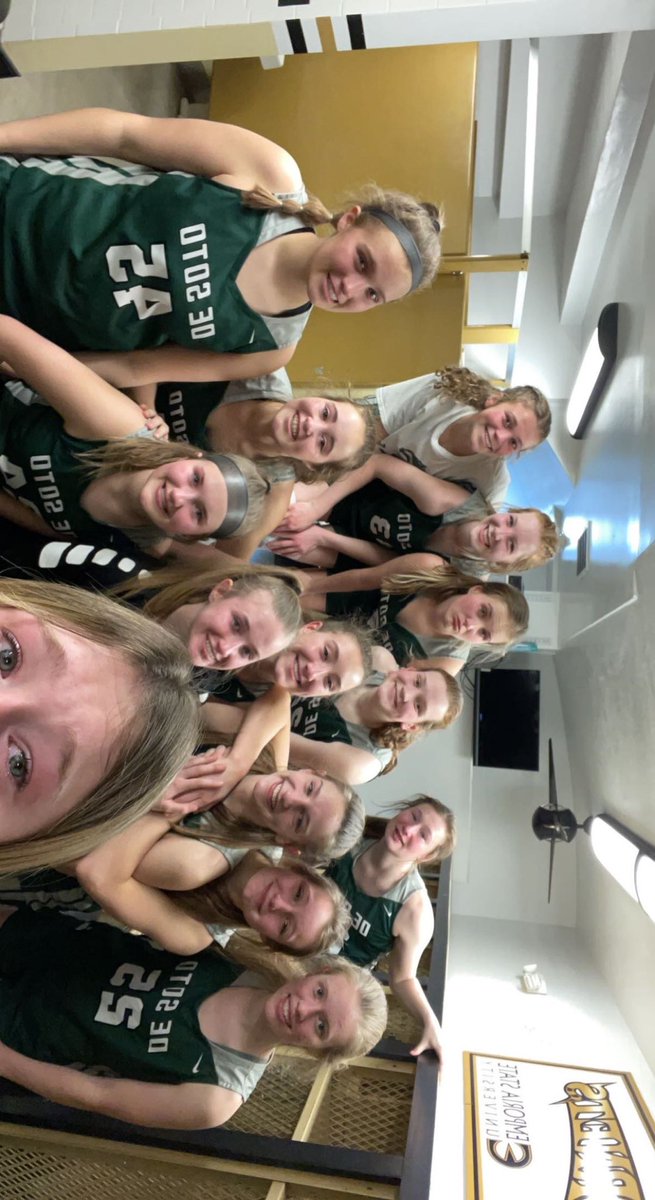 Thank you De Soto Basketball for the past four years, wouldn’t want to spend it with any other coaches or teammates. #23 out 💚