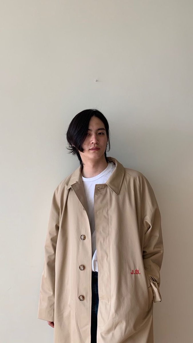 archive_Jaebeom's tweet photo. JAY B wearing Burberry trench coat. 😍

#JAYB #제이비 @jaybnow_hr https://t.co/TqB4AyXK6K