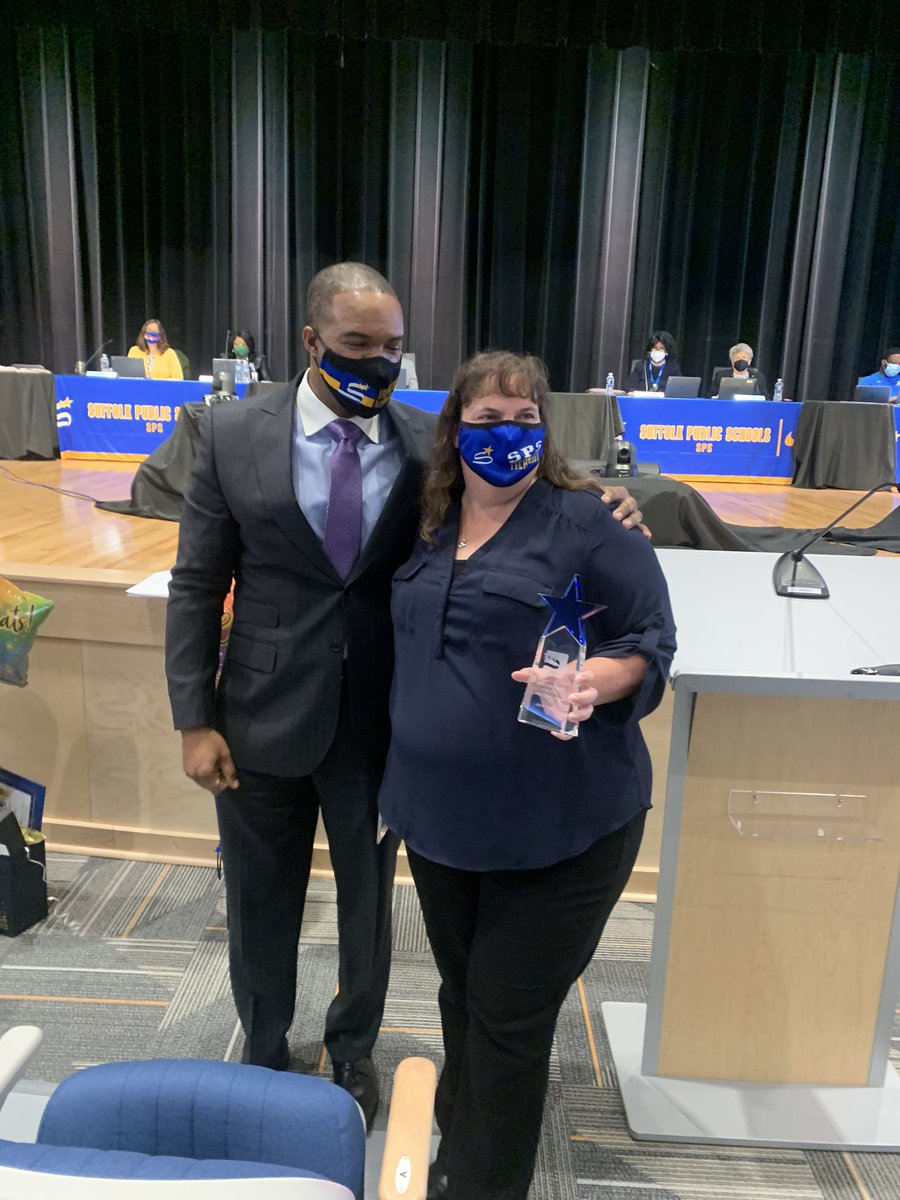1st Superintendents Peoples Choice Award!!! Congratulations Jessie Ricks ❤️ my work family <a href="/drjbg3/">Dr. John B. Gordon III</a> <a href="/jlittlef1/">John W. Littlefield</a> #BuildingTheBestSPS