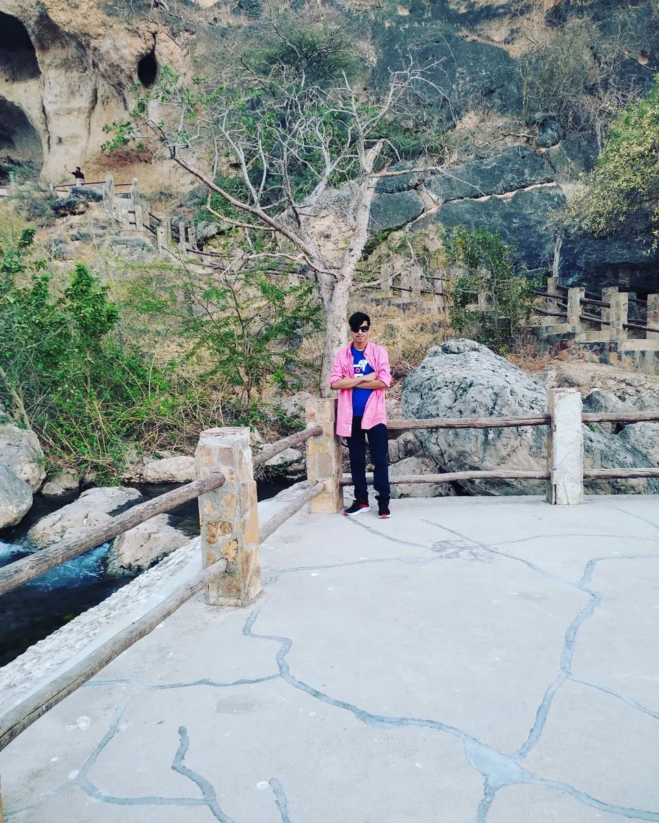 ahammad_shajada's tweet photo. Some time to hang out with friends.🏃🏃
#أحمد_شجادة #حسن
#AhammadShajada #HasanKhan #Ayn_Razat#salalah #dhofar #aynrazat #salalah_oman #frinds #omansalalah 
#عين_رزات#صلالة #خريف_صلالة_2021 #خريف_ظفار_2021 #صلالة #ظفار #طبيعة_ظفار #سلطنة_عمان #سلطنةعمان https://t.co/Th4qC2S7Sb