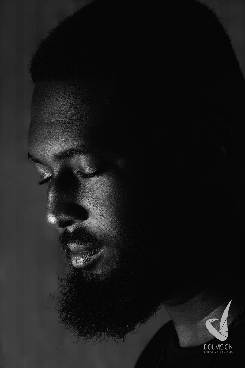 King_unhinged's tweet photo. Happy birthday to me 😊😊. This 30 dey give pressure https://t.co/oSiEtmDdUH