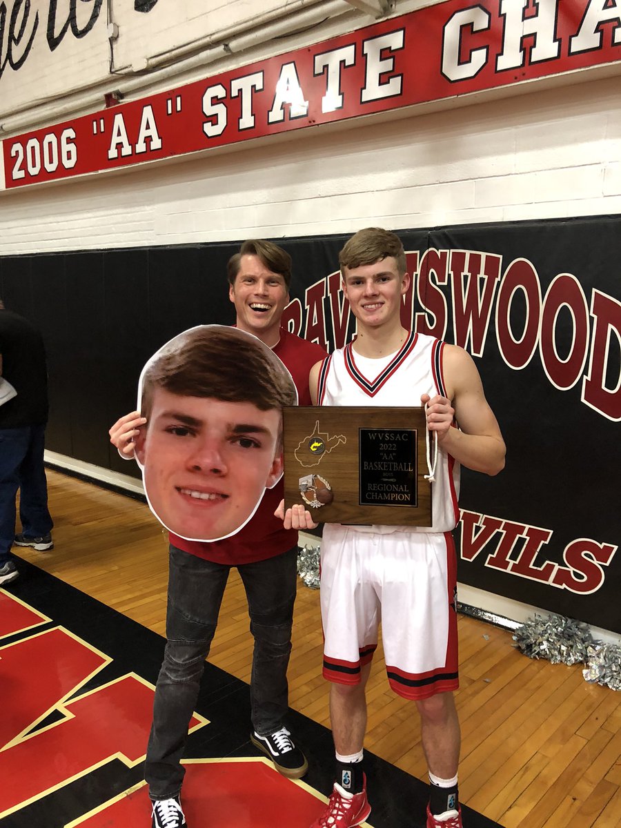 jaredwv's tweet photo. Look who’s coming to Charleston next week!!!! #WVPrepBB https://t.co/Bt2qD32iBQ