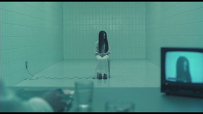 SemetraRhodes's tweet photo. My last film of this lead-in to Friday #NowWatching THE RING [generated by the keyword: Curse] #RandomHorrorMovie #ThursdayLeadIn to #HorrorFriday https://t.co/6m4upvMvJw
