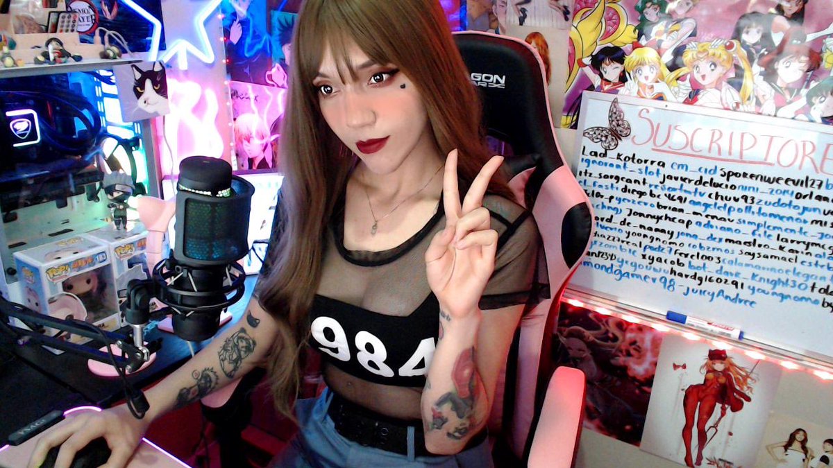 Naanny_lee's tweet photo. https://t.co/Me7aFcuesl vamos al #stream !! https://t.co/naYkyJ1w4c