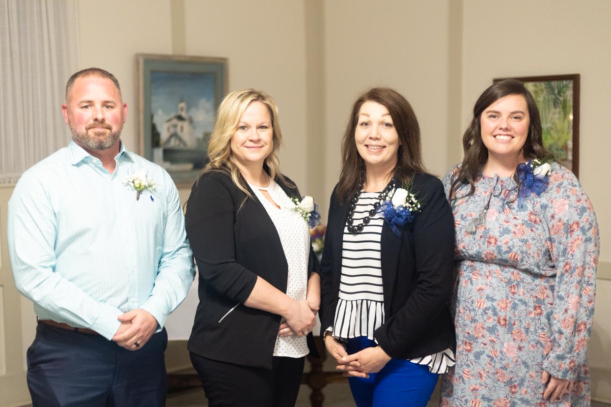 LaRueCounty's tweet photo. Congratulations to our 2022 ExCel Award Winner Abby Lee!

She was accompanied by our amazing ExCel finalists Jason Abell, Jennifer Williams, and Nikki Waldeck 🙌🏼 https://t.co/mxLRxeUIpC