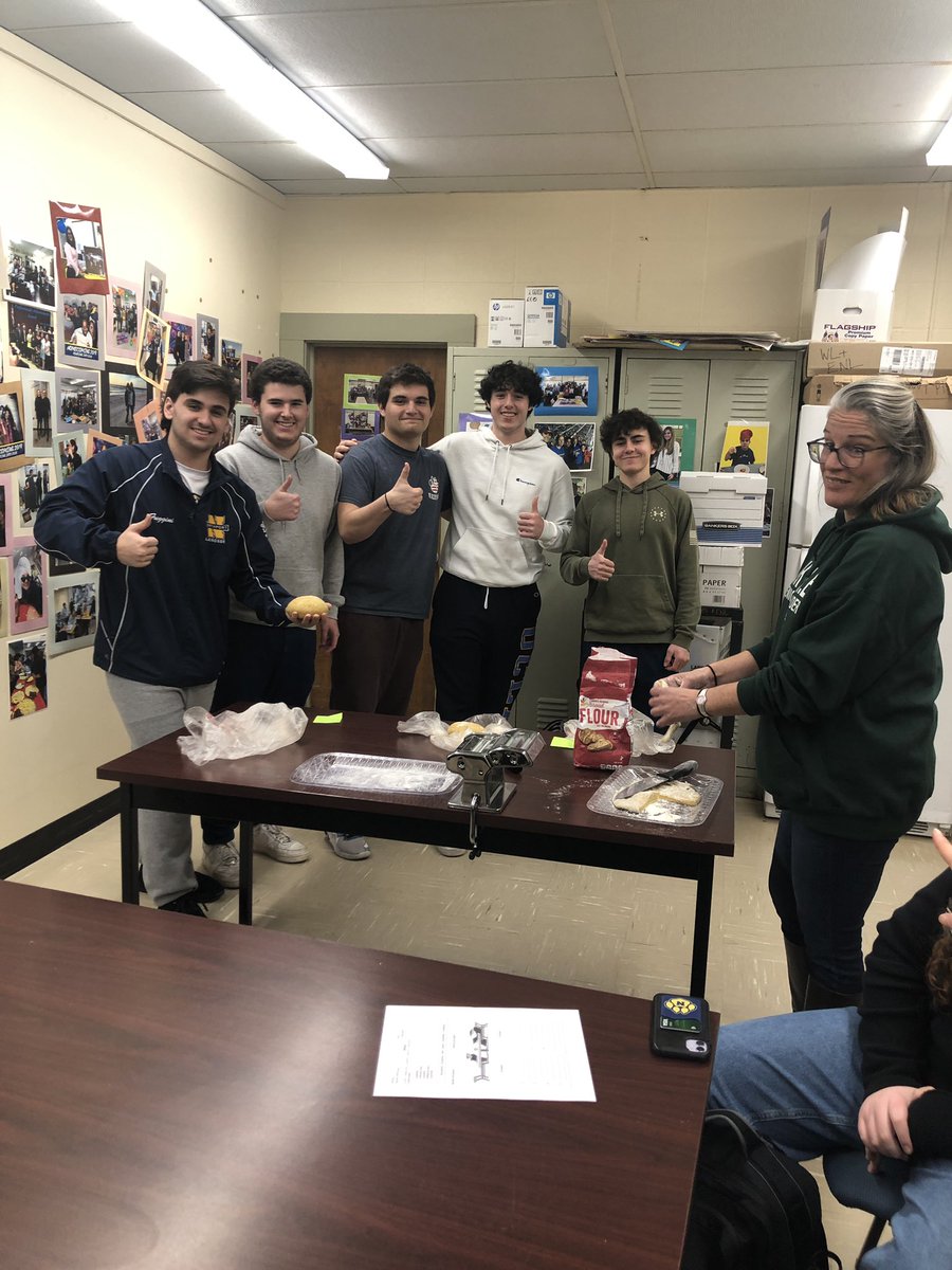 MmeNesfield's tweet photo. Ciao Professore! Signora Cunningham taught students in the @Northport_HS Italian Club how to make fresh pasta today - Yum! 🇮🇹🍝 https://t.co/OL0RHRfr1x