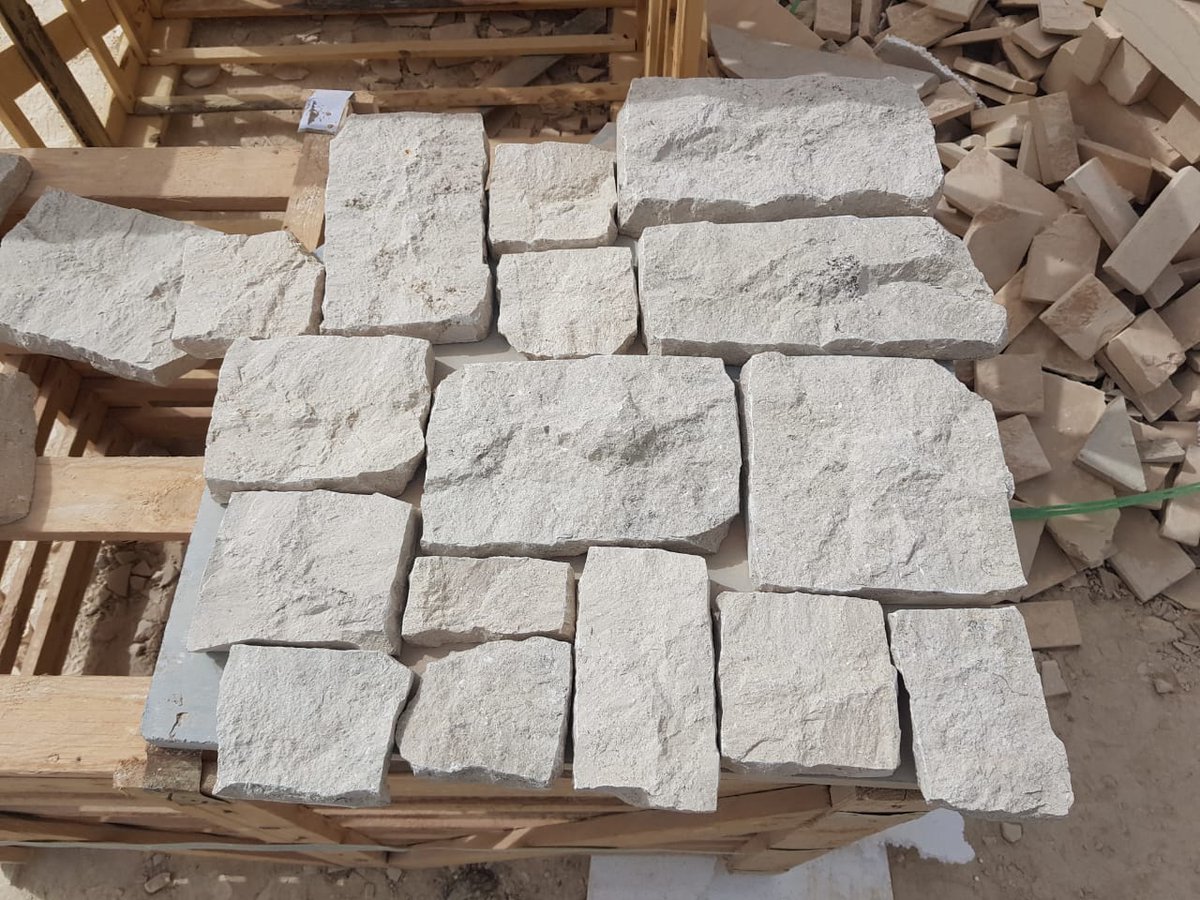 intermarmo's tweet photo. #veneers #splitface #splitfacedstone #intermarmo #intermarmomarble #naturalstone https://t.co/PuHafpsy7M