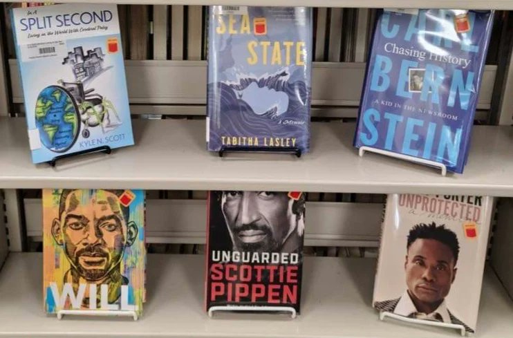 kylenscottca's tweet photo. Wow! A copy of In A Split Second can now be found at Indian Rocks Beach Library in Florida. A huge thank you to my Aunt Jean and to her friend, the Librarian Lee Miller, for making this dream come true!
@FriesenPress
#cpawareness
#cpworldwide
#indianrocksbeachlibrary https://t.co/rXMaePJ5es