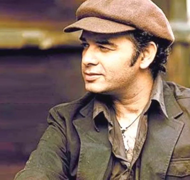 11 March is the birthday of Mohit Chauhan and Bobby McFerrin. The guys who gave us Tumse hi and Don t worry be happy 