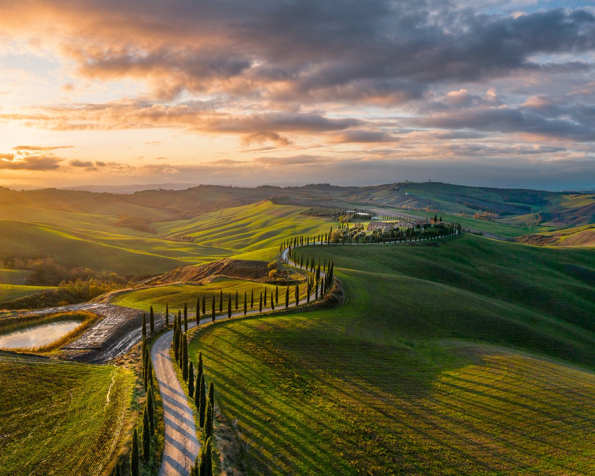 winmagphoto's tweet photo. gm gm Artists and collectors. Planning on my next drop as part of the Deft-Fusion collection and would love to involve the community. Hope you can participate fam! So... Which to drop next. Ghosts of Luggard Road or Road to Tuscany? Help me! Thanks fam! https://t.co/tFzwrXZSAs